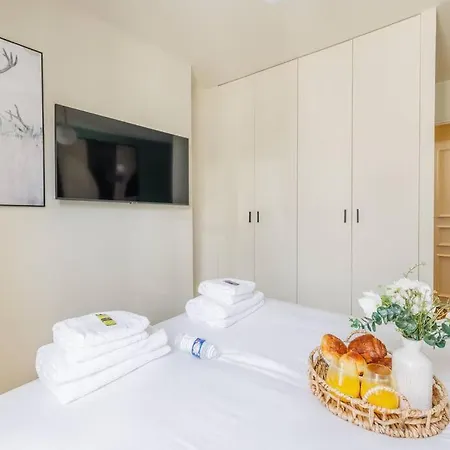 Апартаменты Charming Apt - St Germain Des Pres-mobility Lease Париж