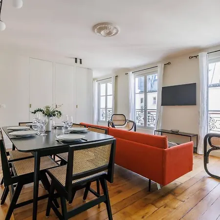 Апартаменты Charming Apt - St Germain Des Pres-mobility Lease Париж