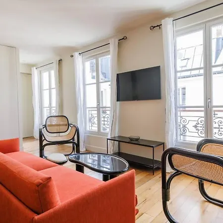 Charming Apt - St Germain Des Pres-mobility Lease * Париж